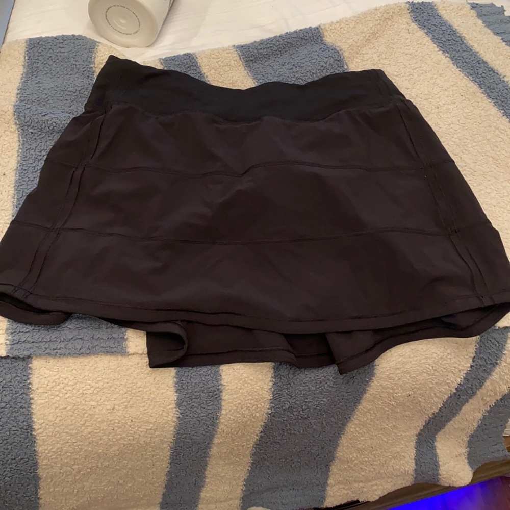 brand new lulu tall size 4 black skirt